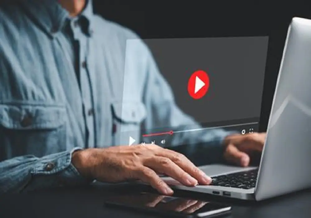 Google urges insurers to tap YouTube for better customer connections